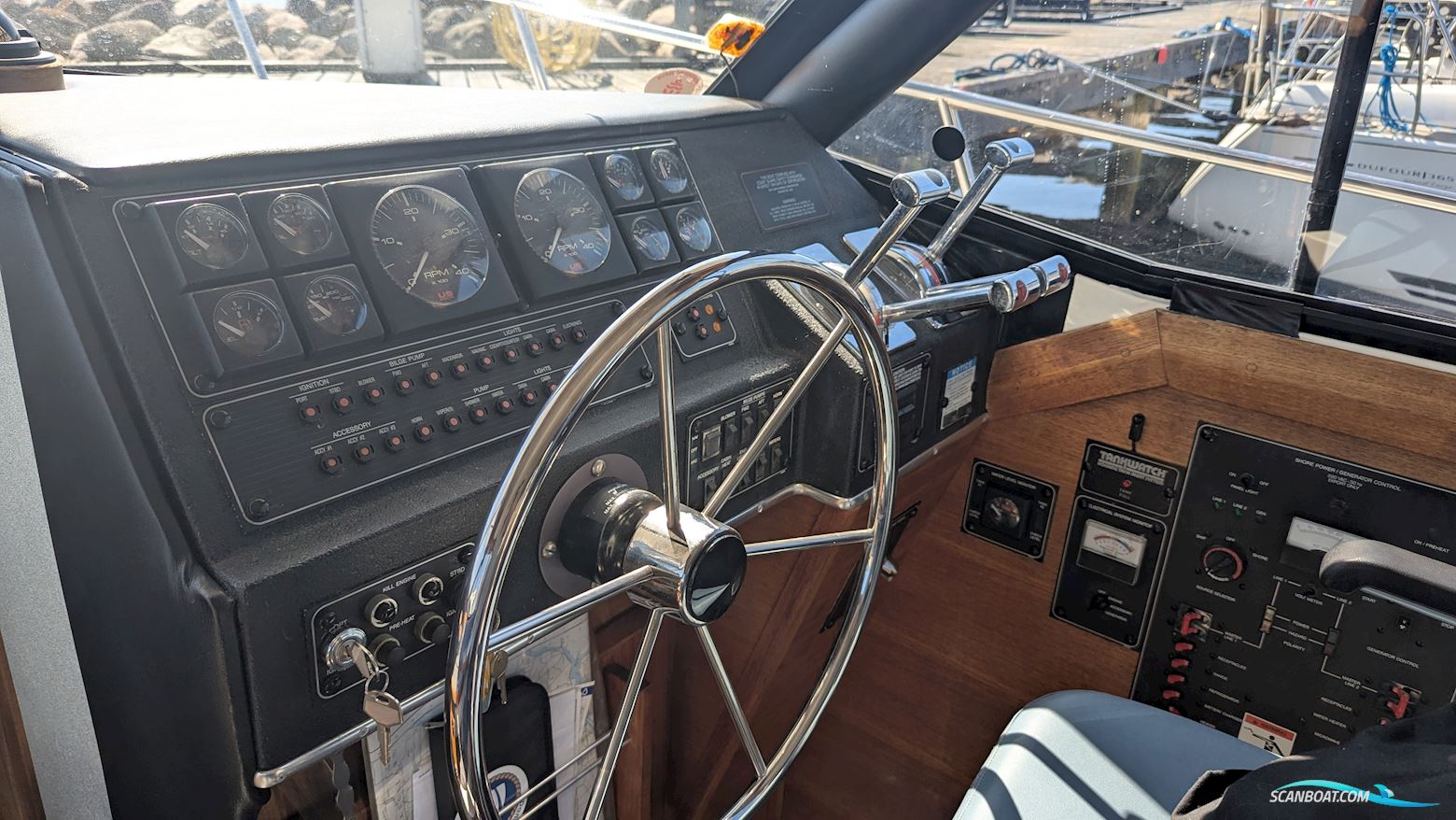 Bayliner 3288 Flybrigde