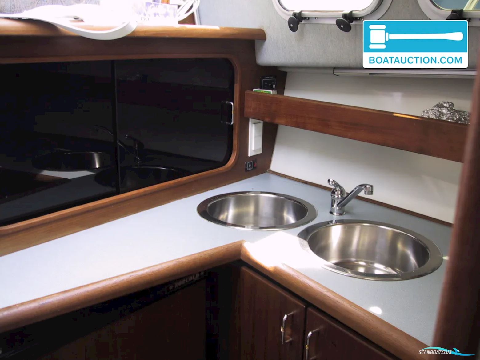 Bayliner 3288