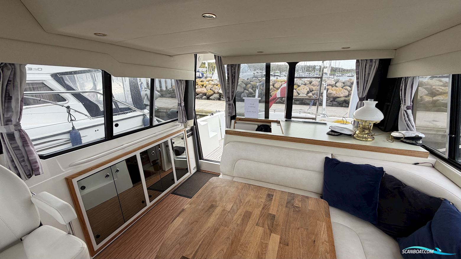 Bayliner 3688 Fly