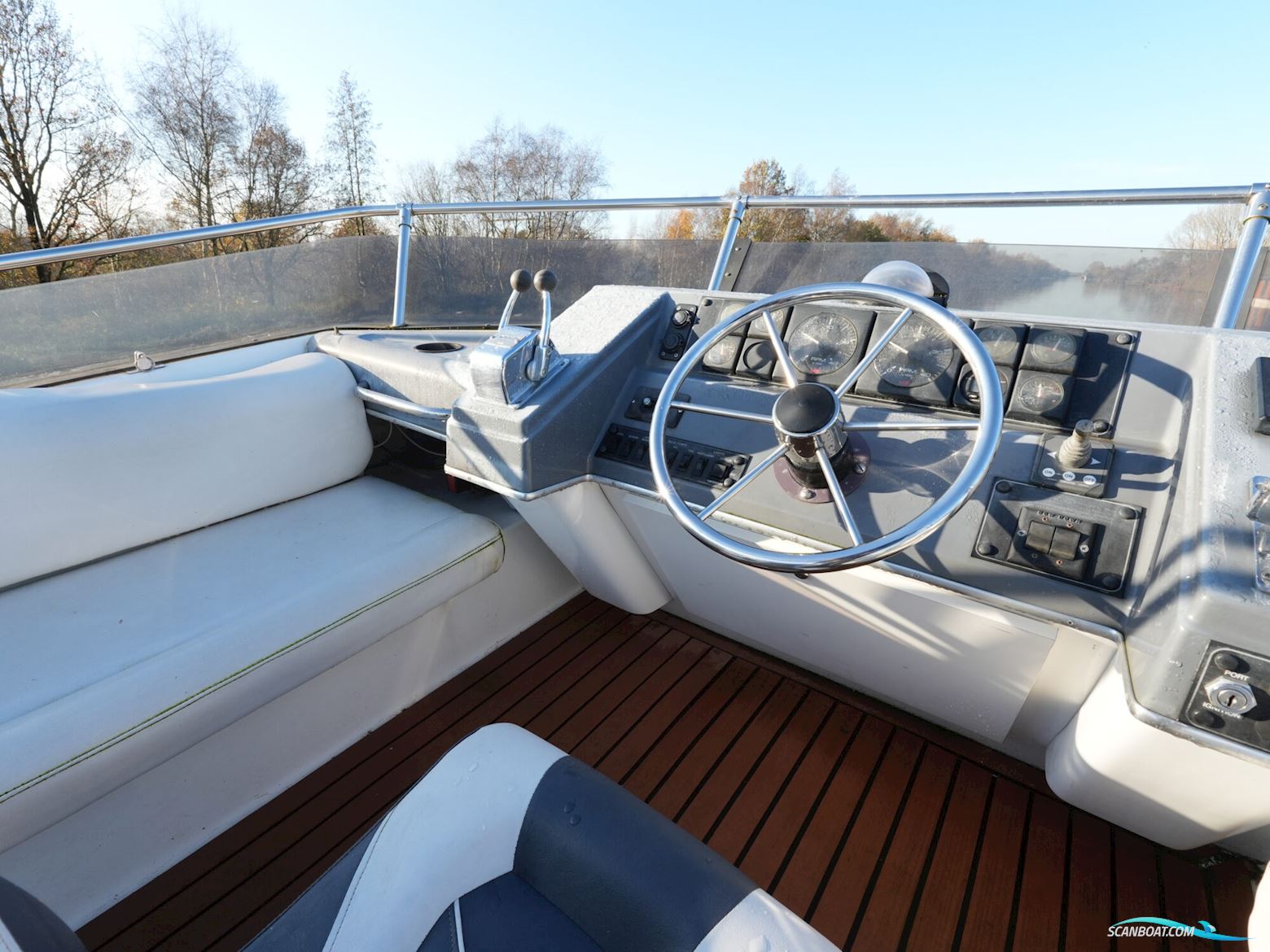 Bayliner 3688 Flybridge