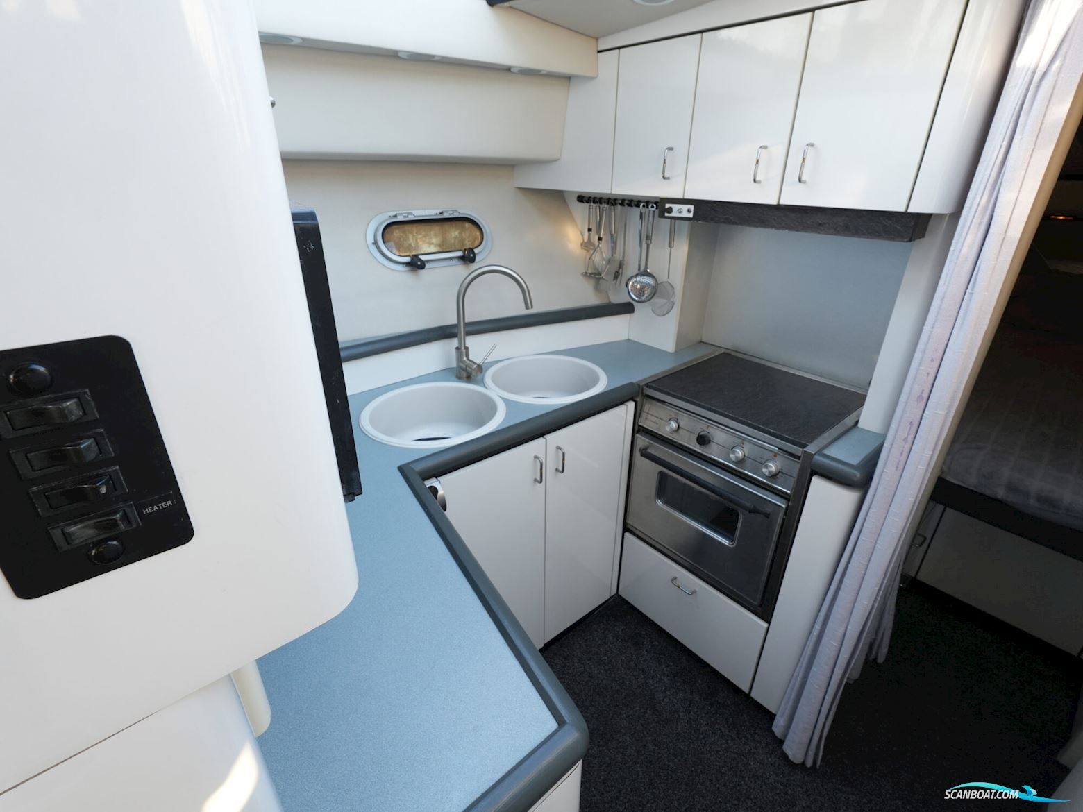 Bayliner 3688 Flybridge