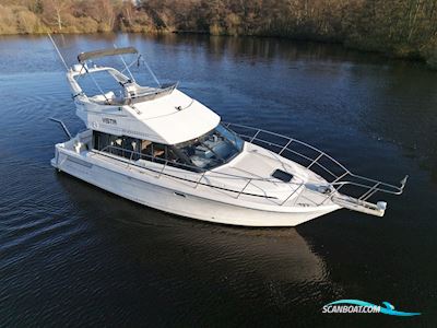 Bayliner 3688 Flybridge Motorbåd 1992, med HINO/US Marine motor, Holland
