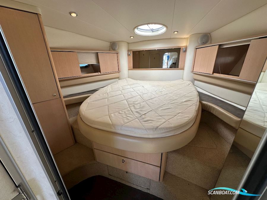 Bayliner 4085 Avanti