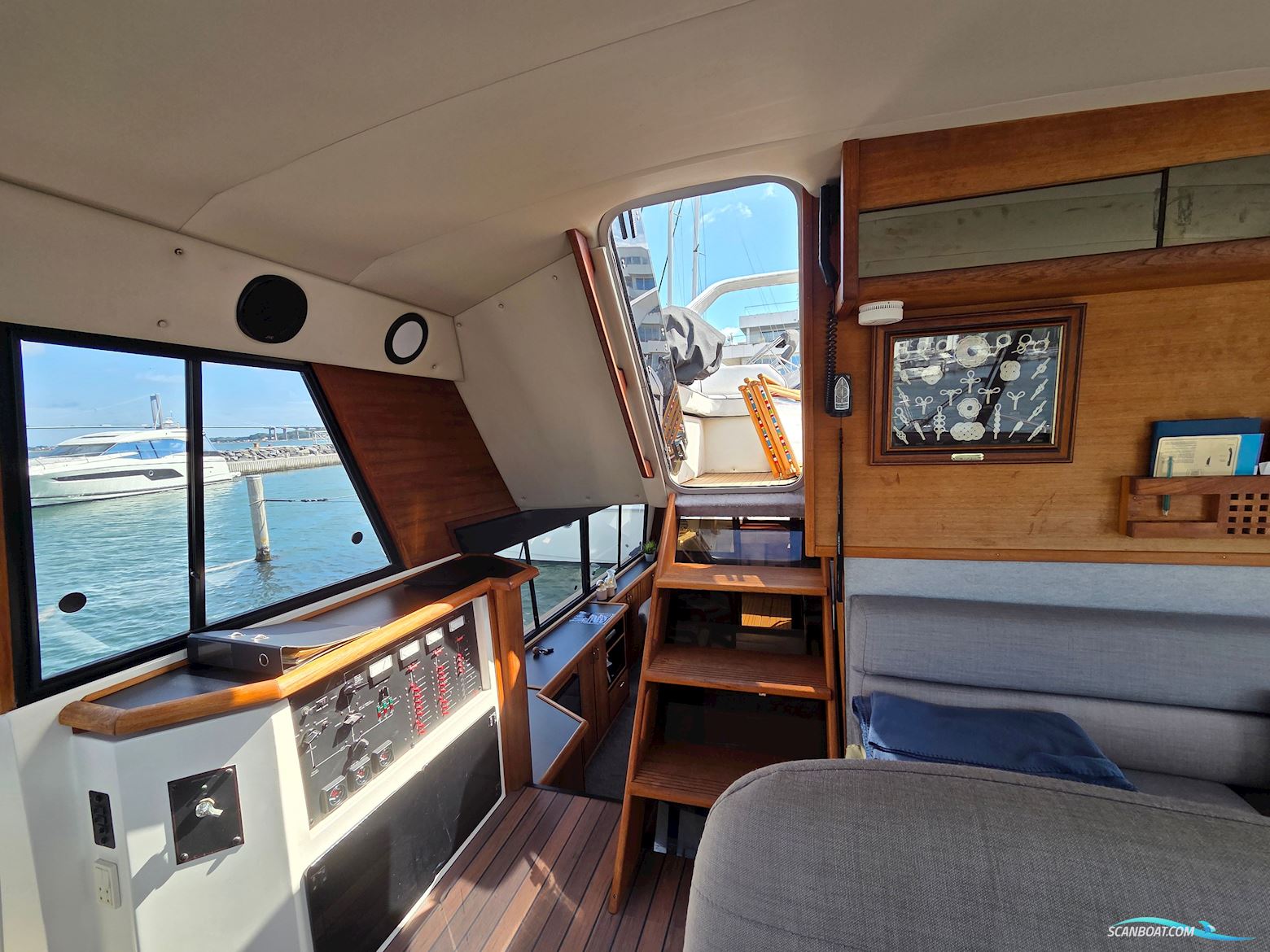 Bayliner 4588 Pilothouse