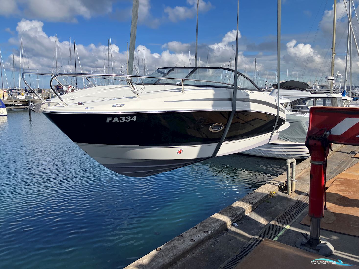 Bayliner 742 R Cuddy 