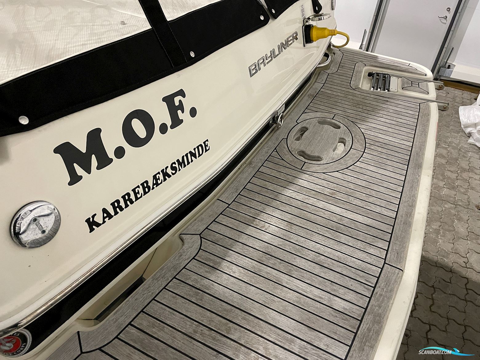 Bayliner 742 R Cuddy