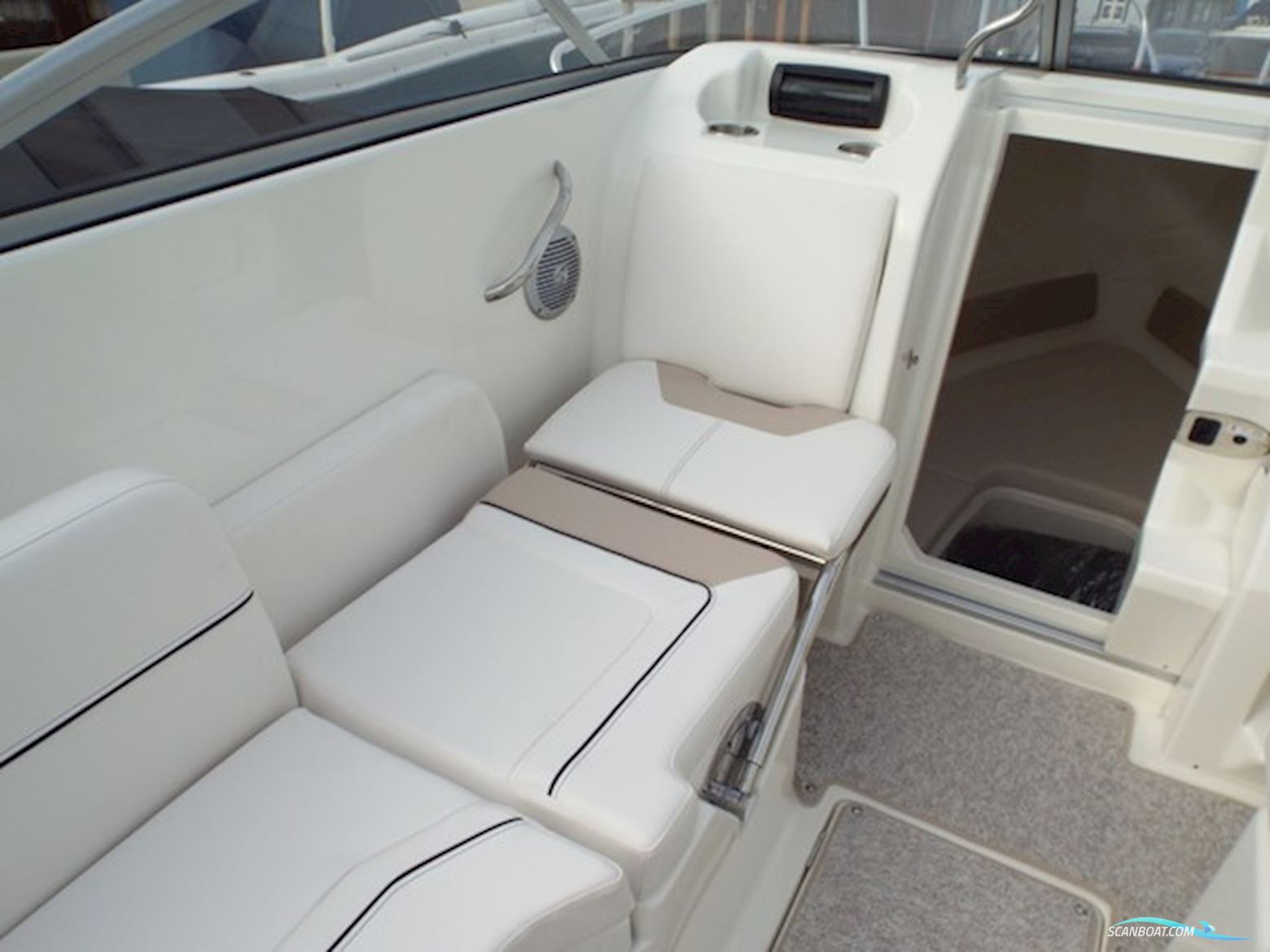 Bayliner 742R Cuddy med MerCruiser sterndrive