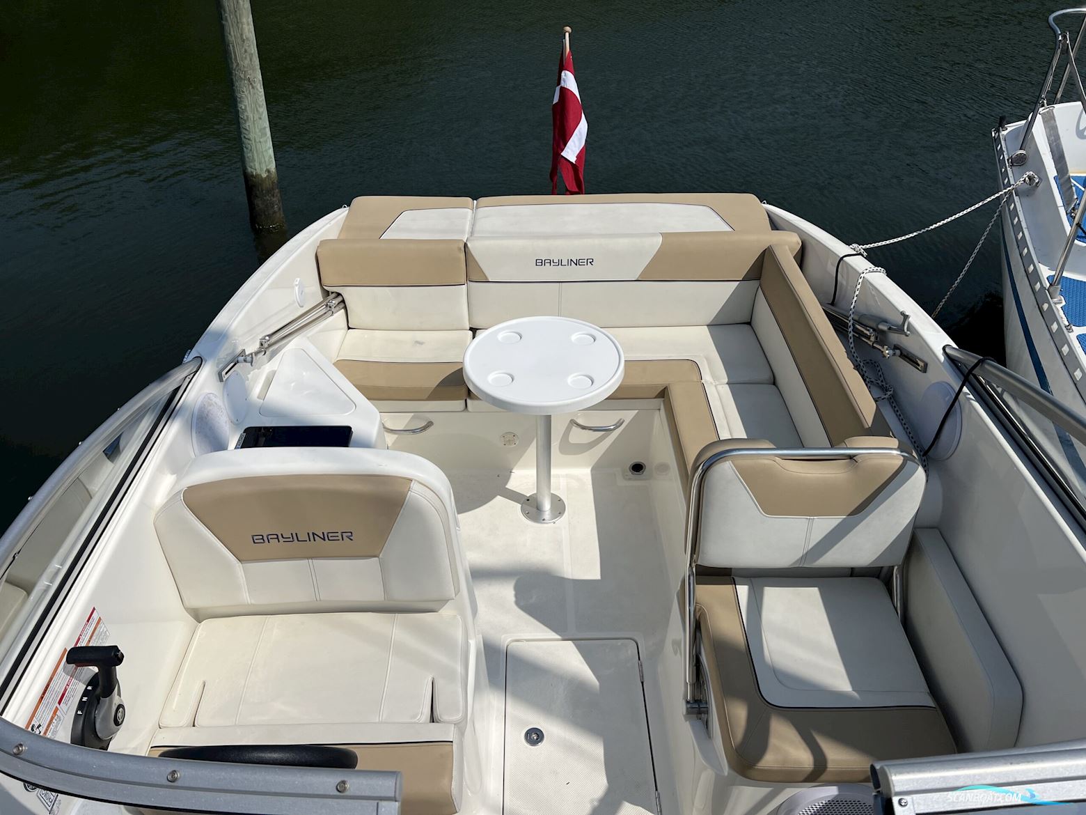 Bayliner 742R Cuddy