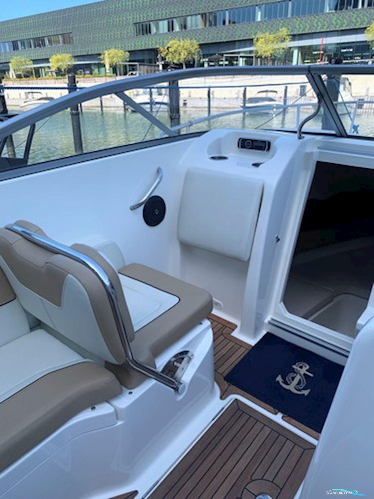 Bayliner 742R Motorbåd 2021, med MerCruiser motor, Danmark