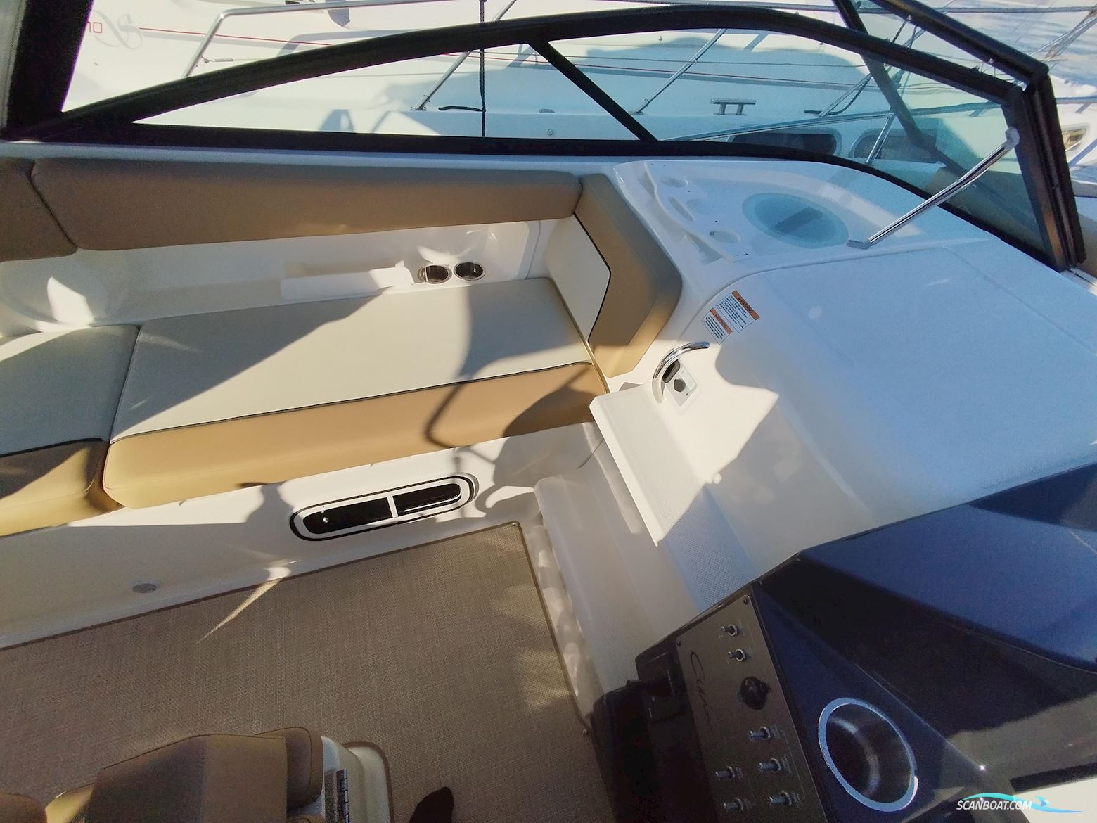 Bayliner 855 Cruiser