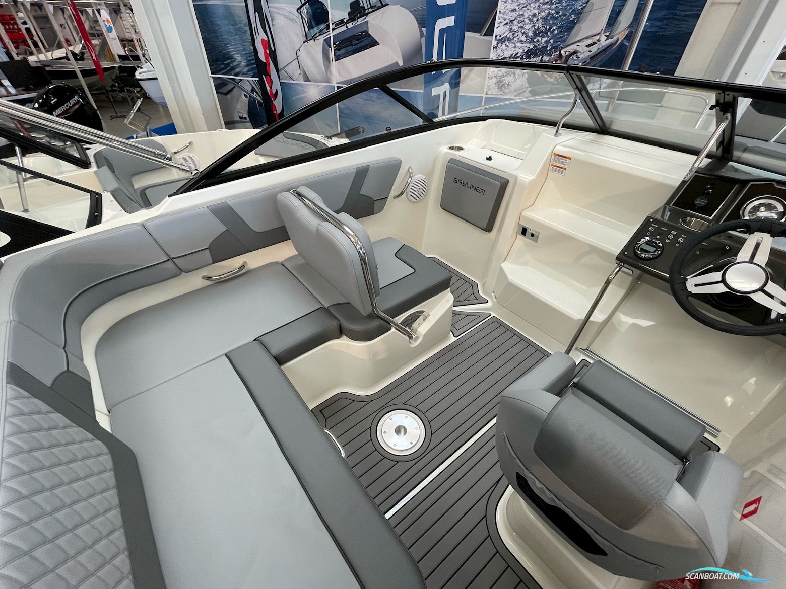 Bayliner Bayliner VR5 Cuddy