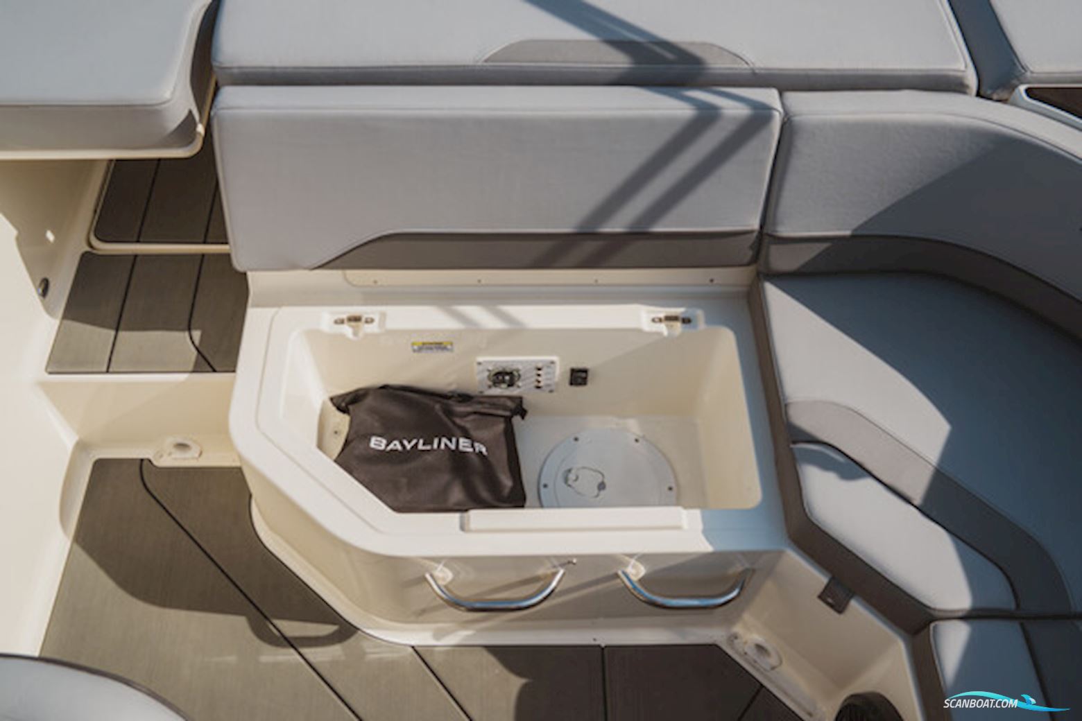 Bayliner C21 Cuddy med Mercruiser sterndrive