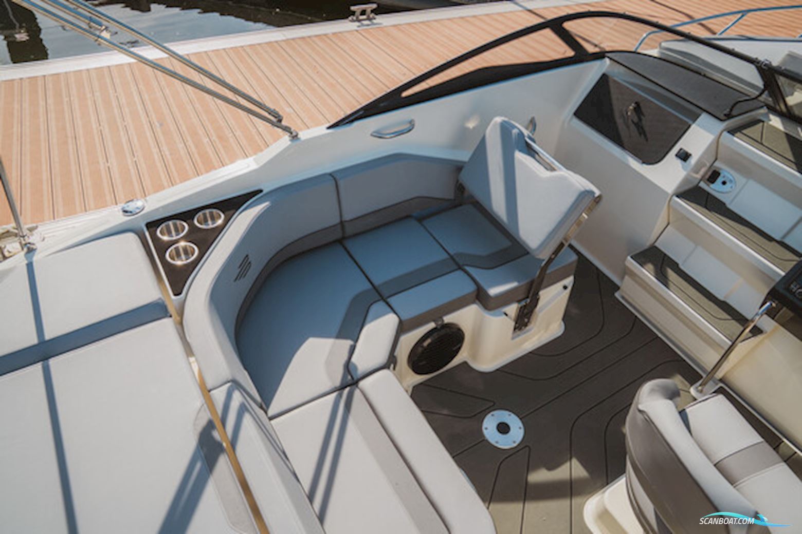 Bayliner C21i, Mercruiser 4.5 Mpi