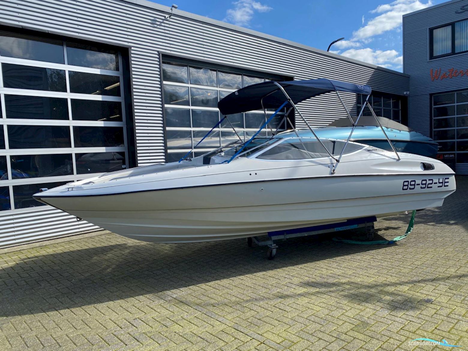 Bayliner Capri Bowrider