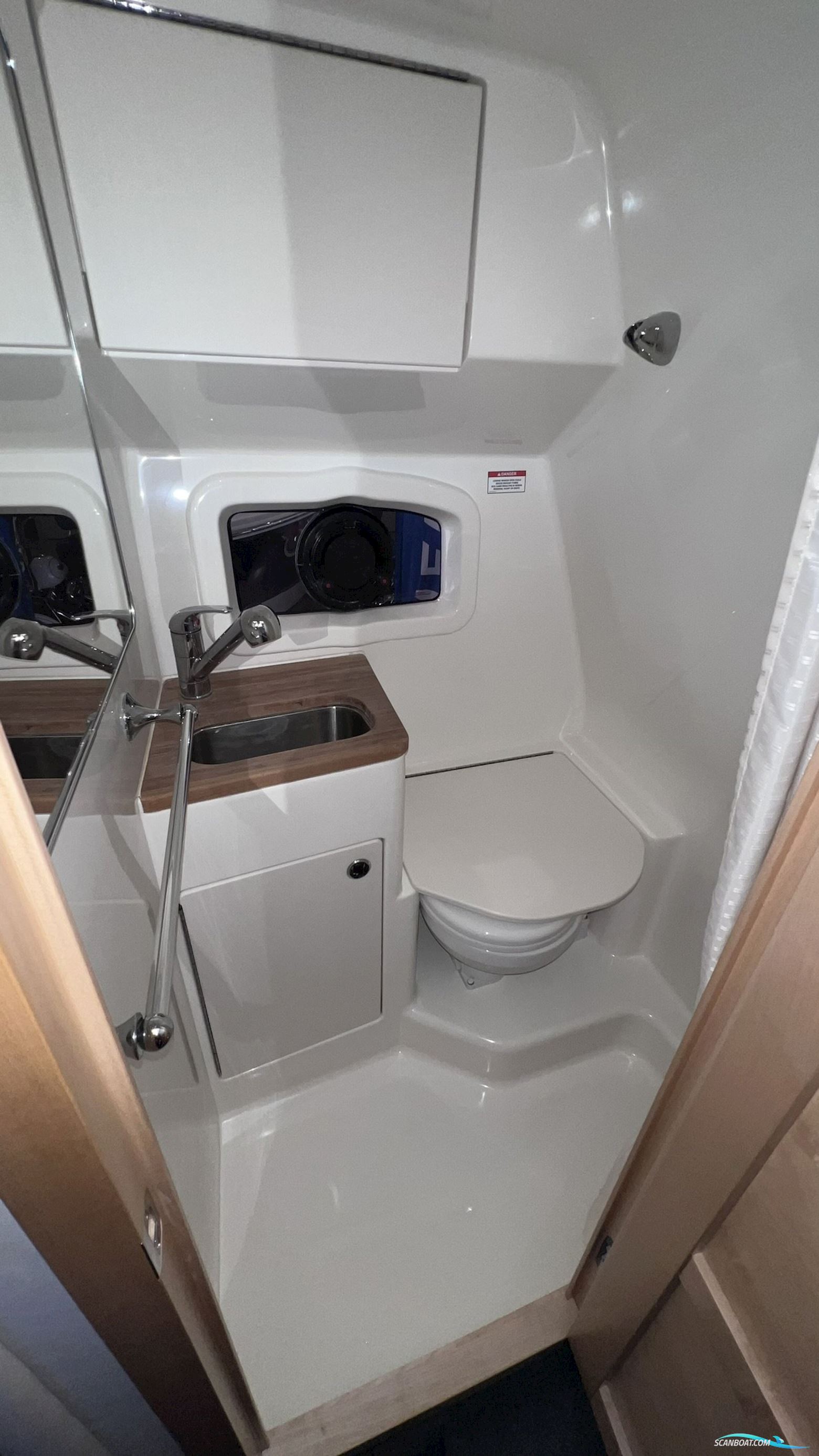 Bayliner CIERA 8 - 2018 - V8