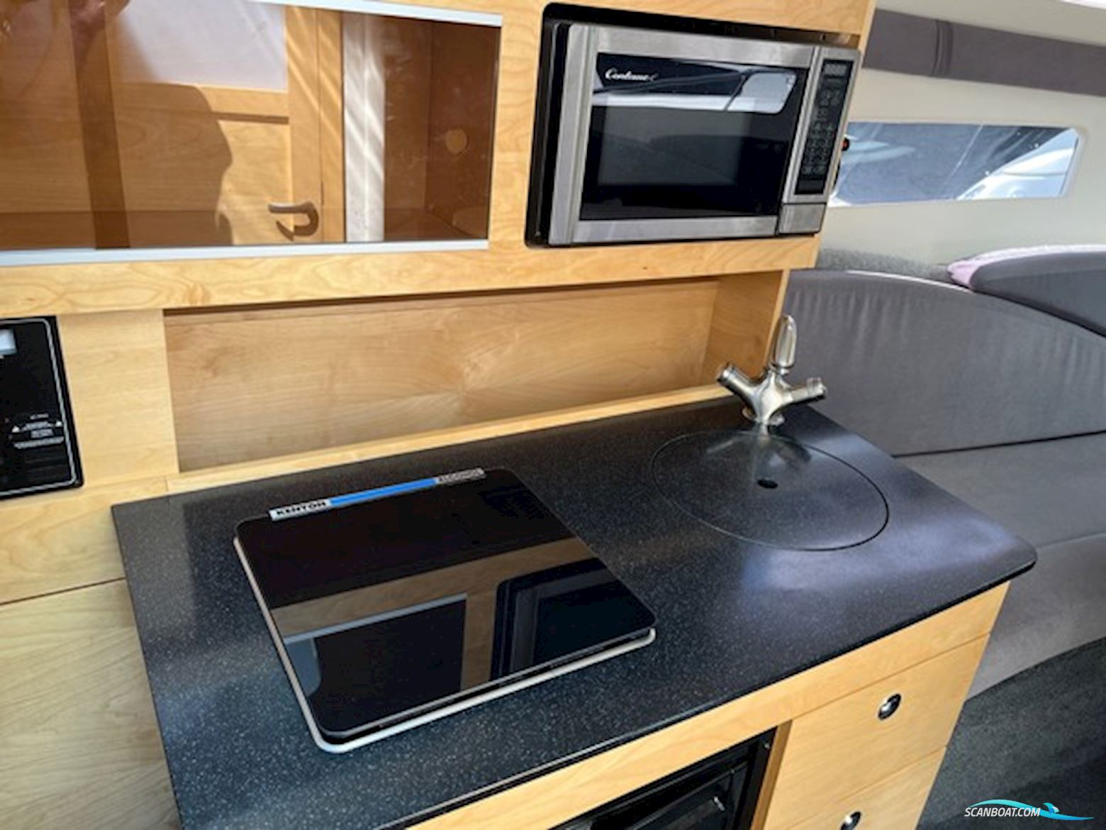 Bayliner Ciera 8 Med 250 hk Mercruiser 4,5L V6 Mpi Ferskvandskølet 4 Takt