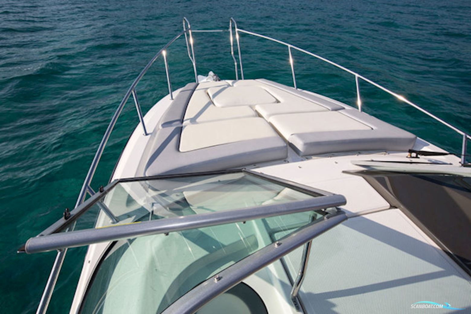 Bayliner Ciera 8 med Mercruiser sterndrive