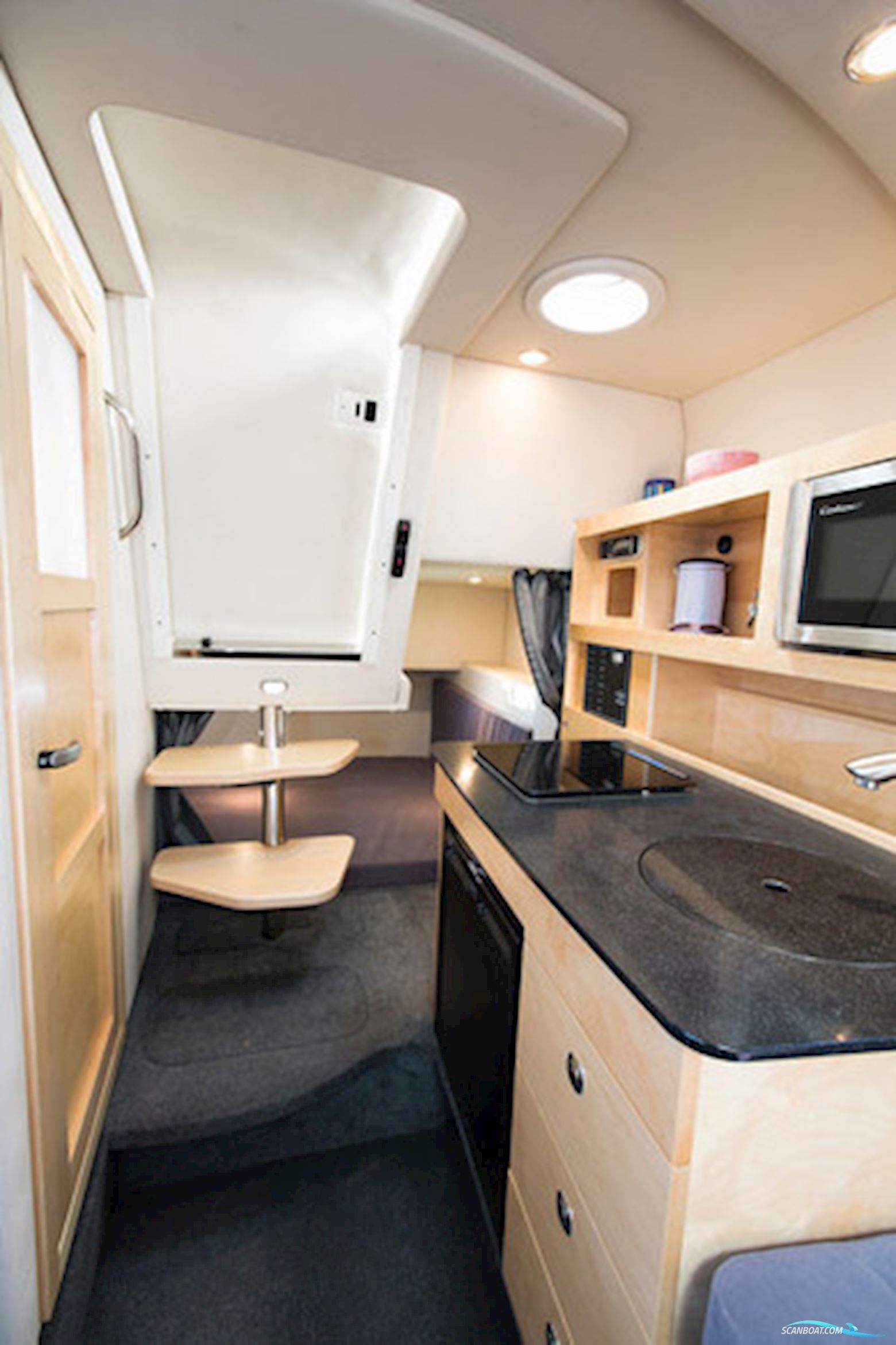 Bayliner Ciera 8 med Mercruiser sterndrive