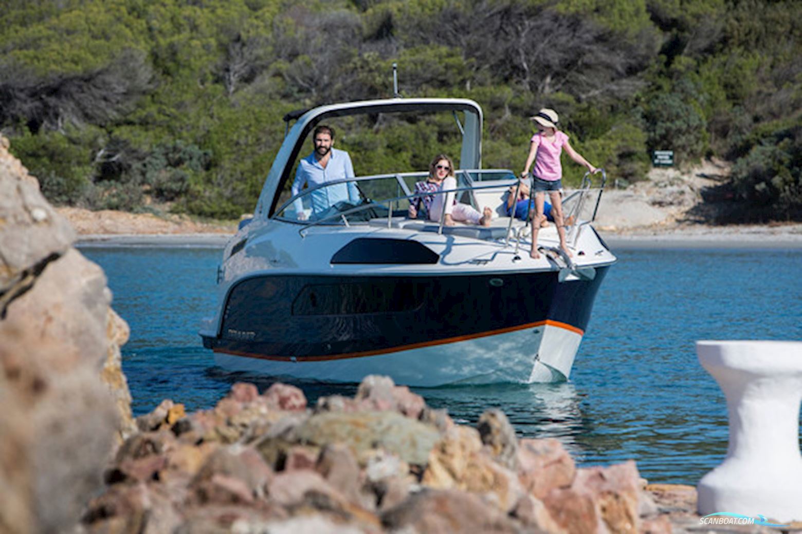 Bayliner Ciera 8 med Mercruiser sterndrive
