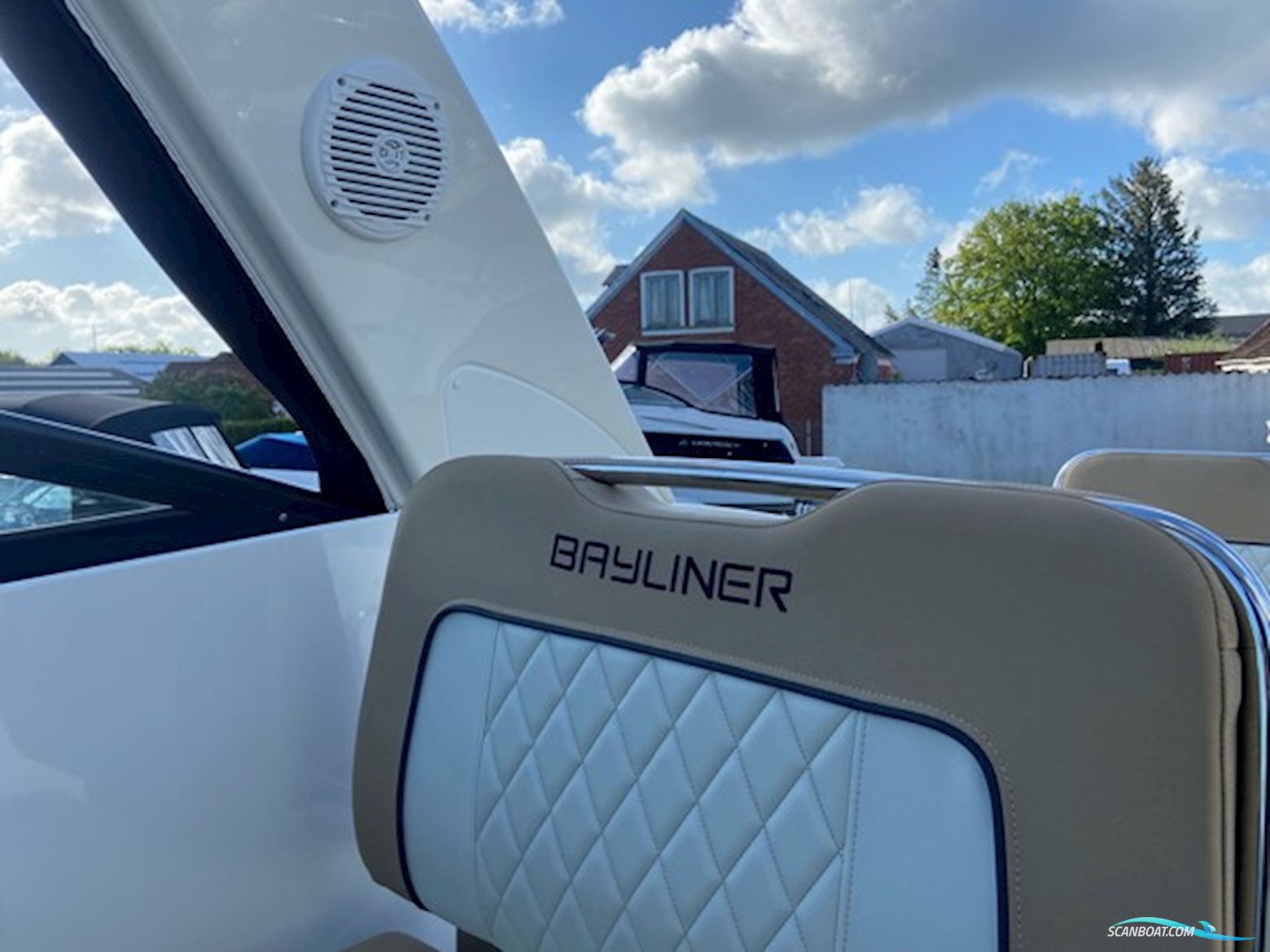 Bayliner Ciera 8, MerCruiser 6.2L 350 HK V8...SOLGT