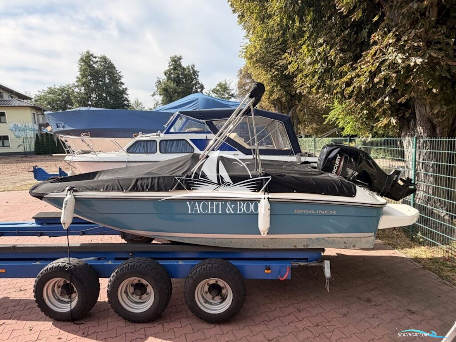 Bayliner e16