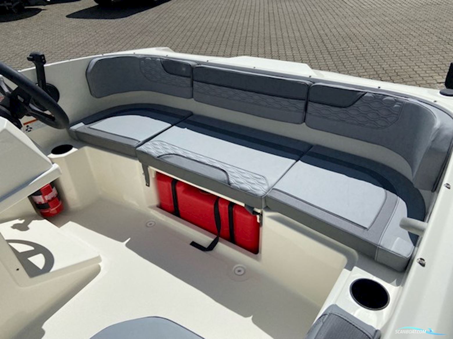 Bayliner Element M15, Mercury F50 EFI