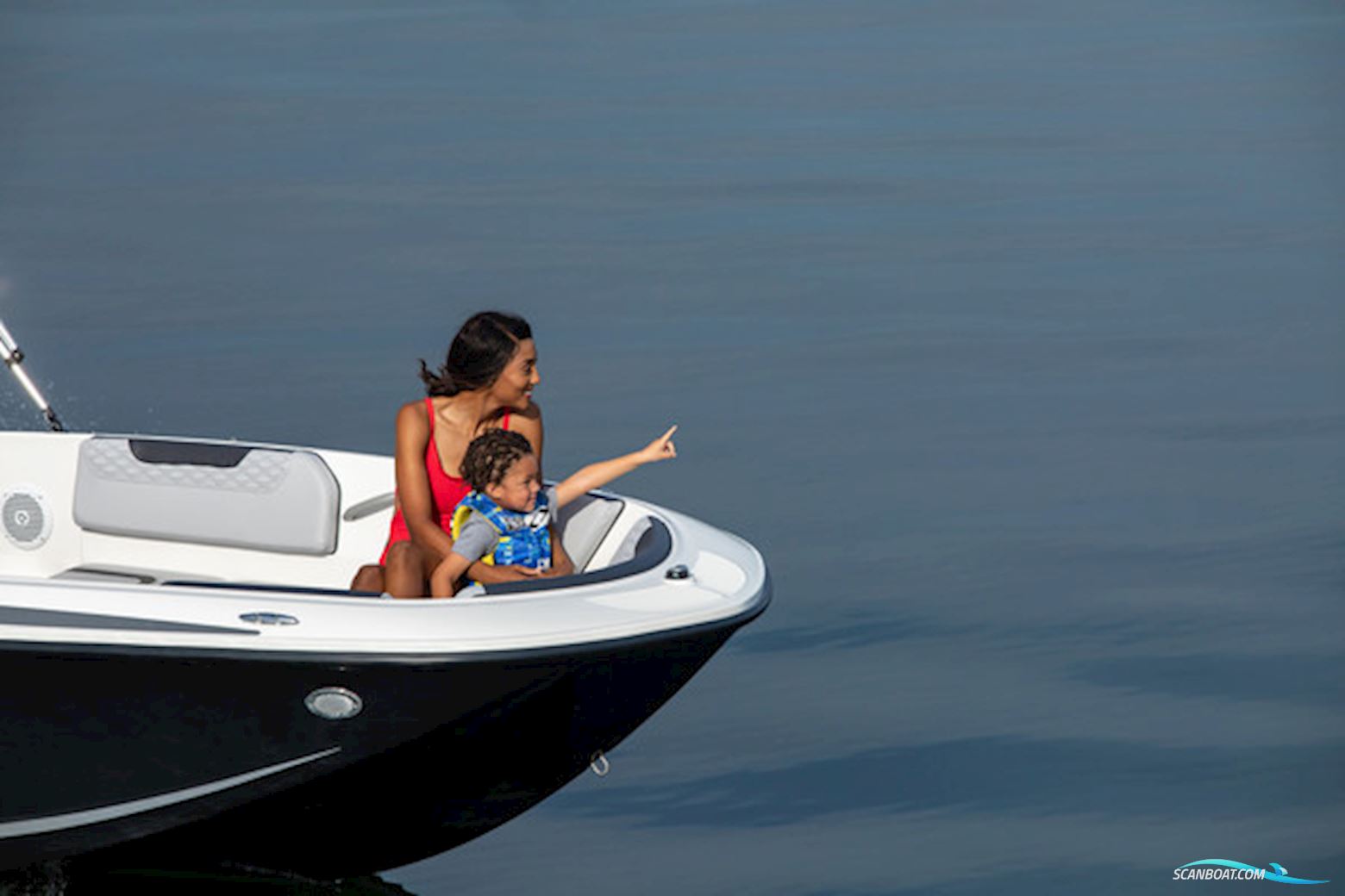 Bayliner M15 med Mercury F60 ELPT-EFI og udstyr