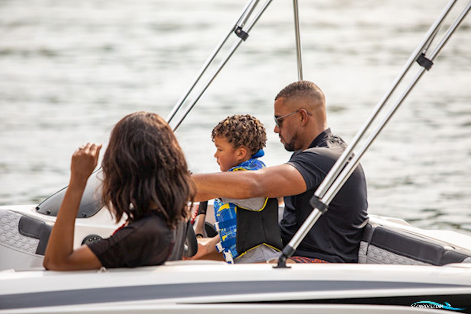 Bayliner M15 med Mercury F60 ELPT-EFI og udstyr