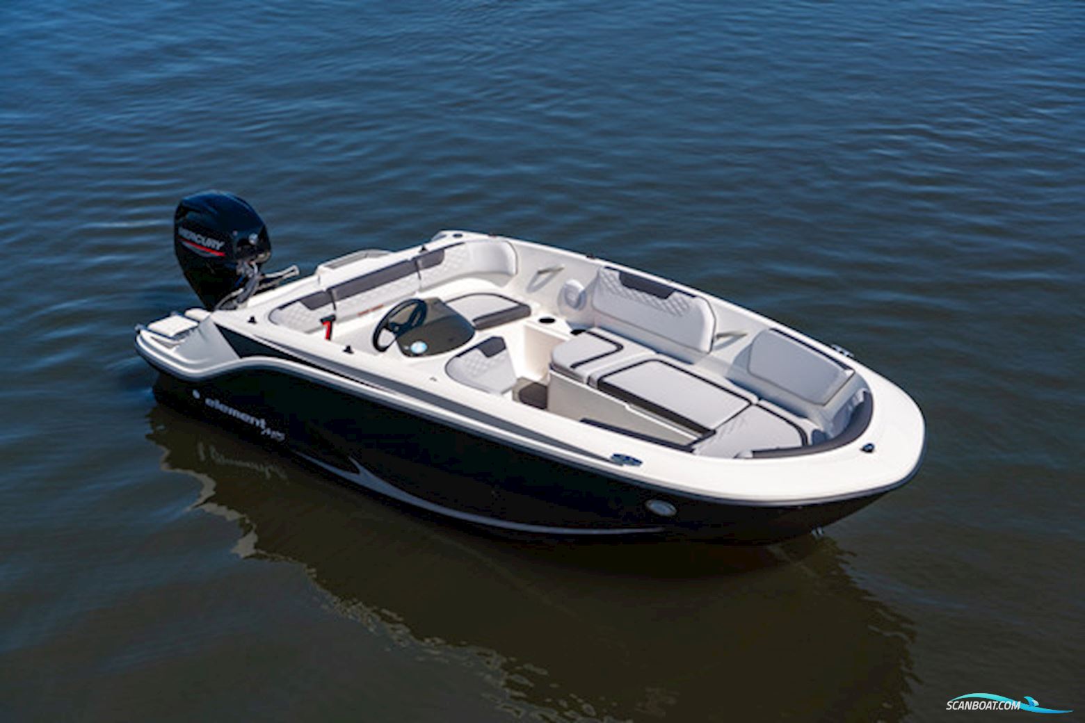Bayliner M15 med Mercury F60 ELPT-EFI og udstyr