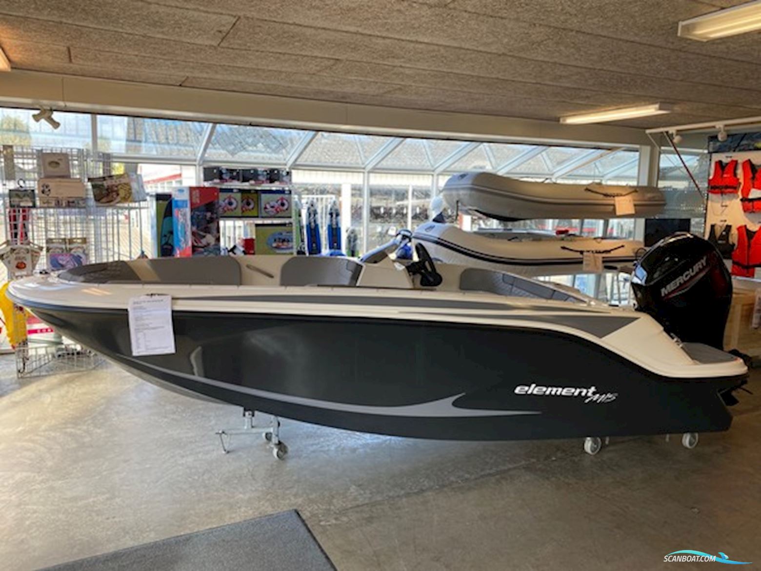 Bayliner M15 med Mercury F60 ELPT-EFI og udstyr