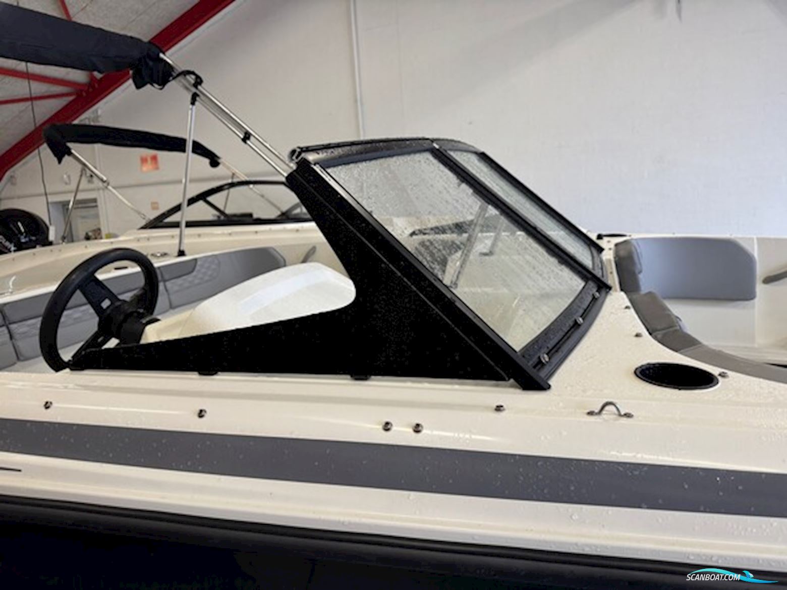 Bayliner M17 med 100 hk Mercury-EFI 4 takt Motorbåd 2024, med Mercury motor, Danmark