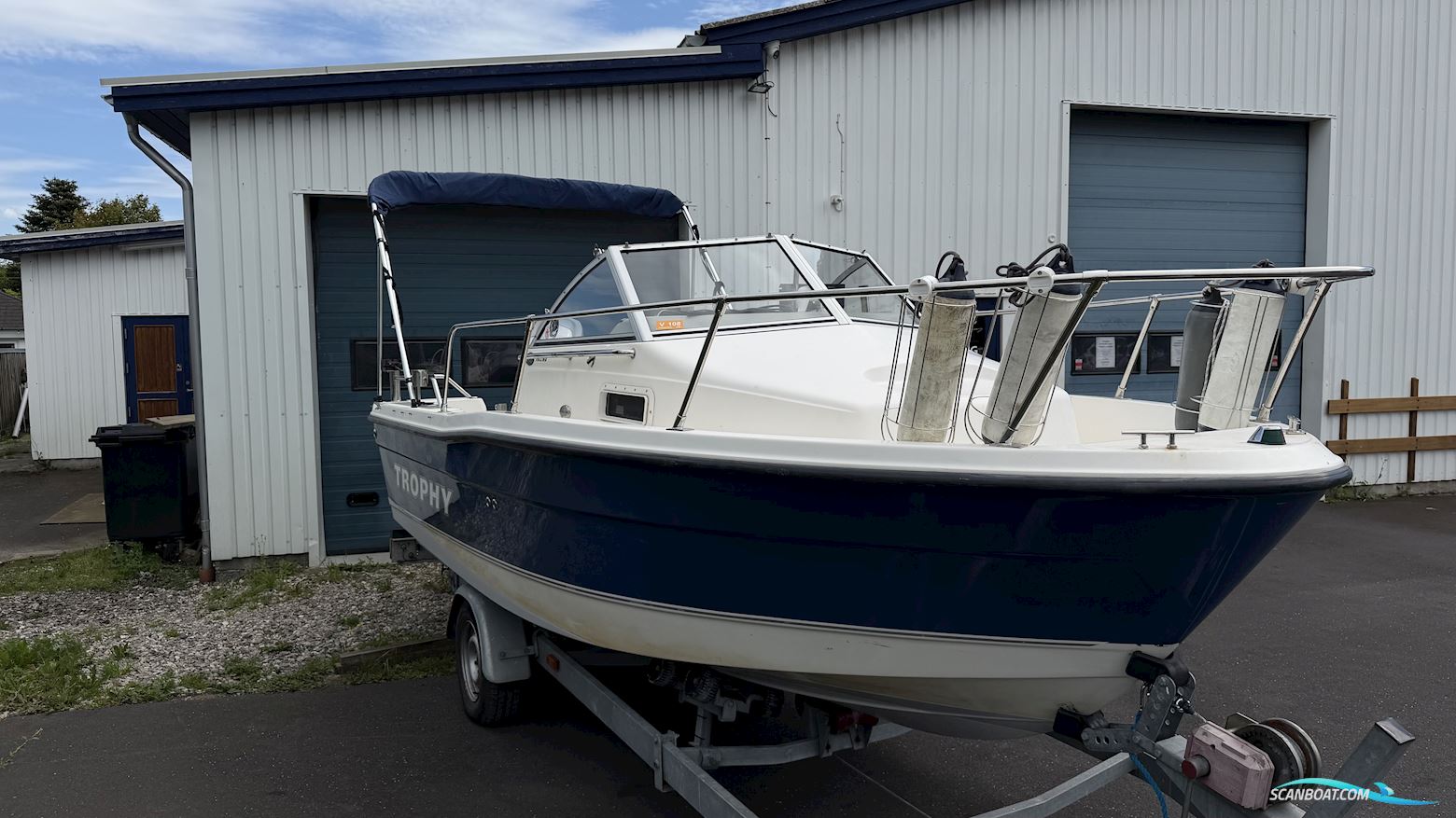 Bayliner Trophy