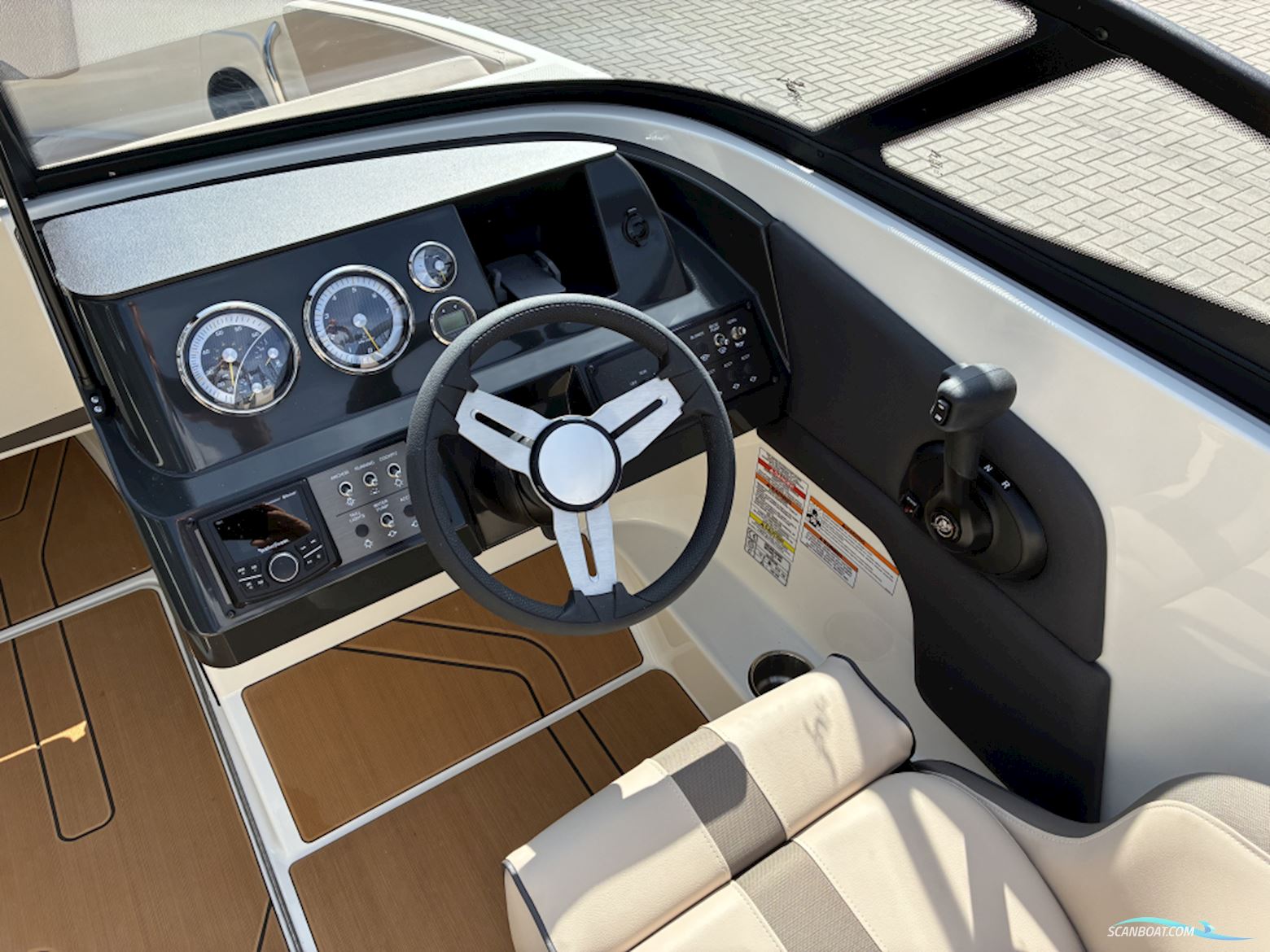 Bayliner V20