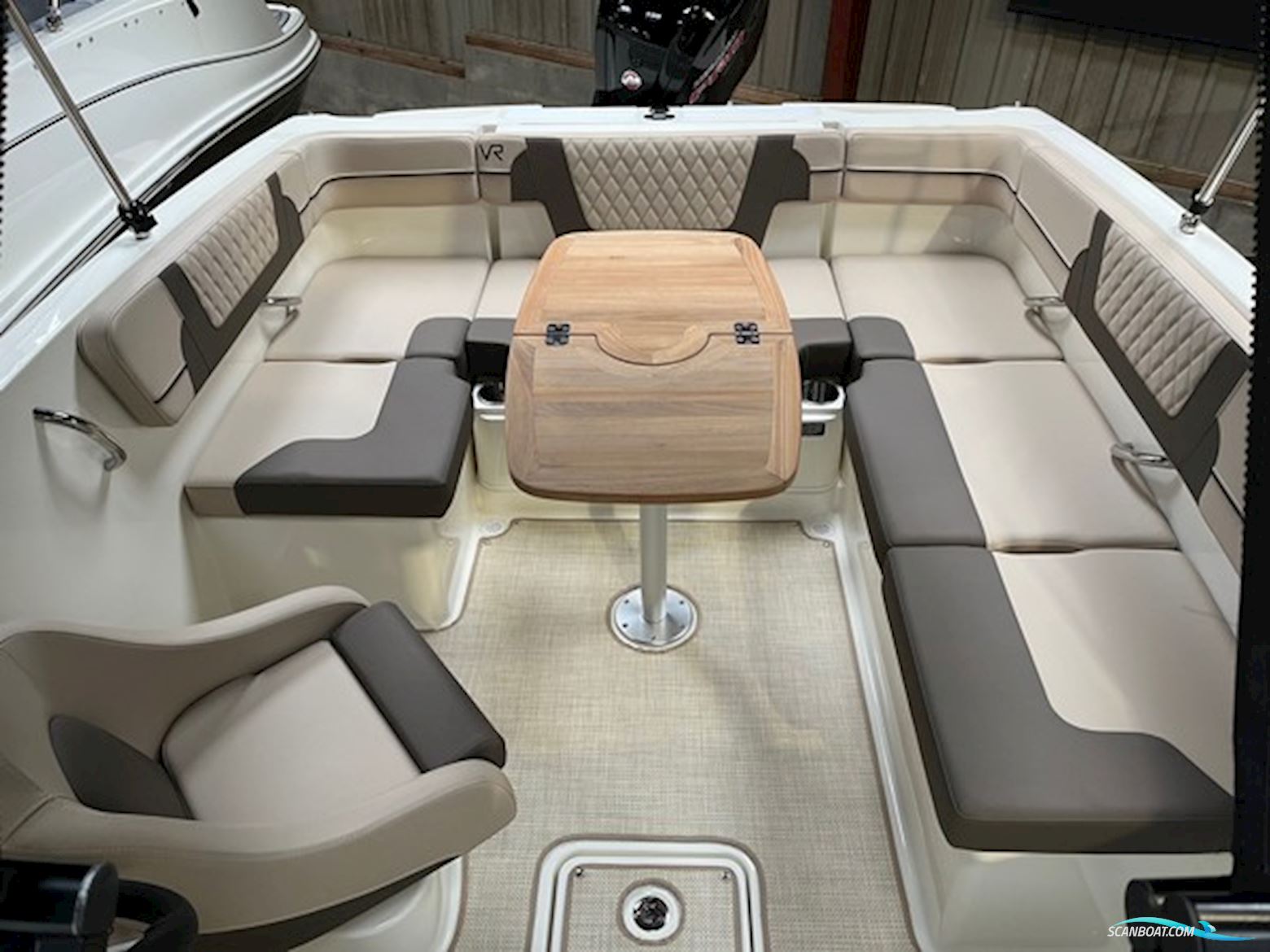 Bayliner VR4 Bowrider med 115 hk Mercury 2,1L XL CT