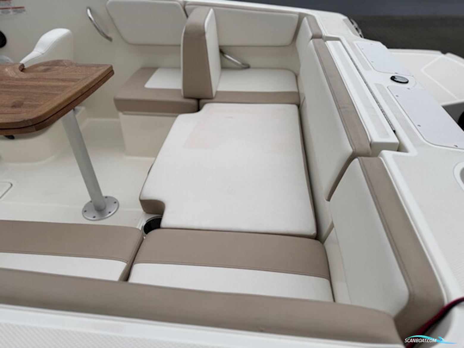 Bayliner VR4 Bowrider med 115 hk Mercury 2,1L XL CT