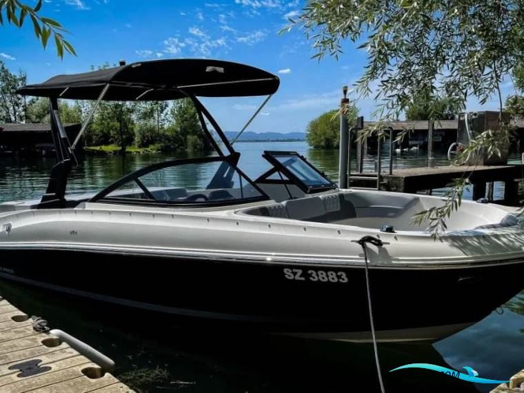 Bayliner VR4 OB Motorbåd 2022, med Mercruiser 4.5 I Mpi Ect A1 motor, Tyskland