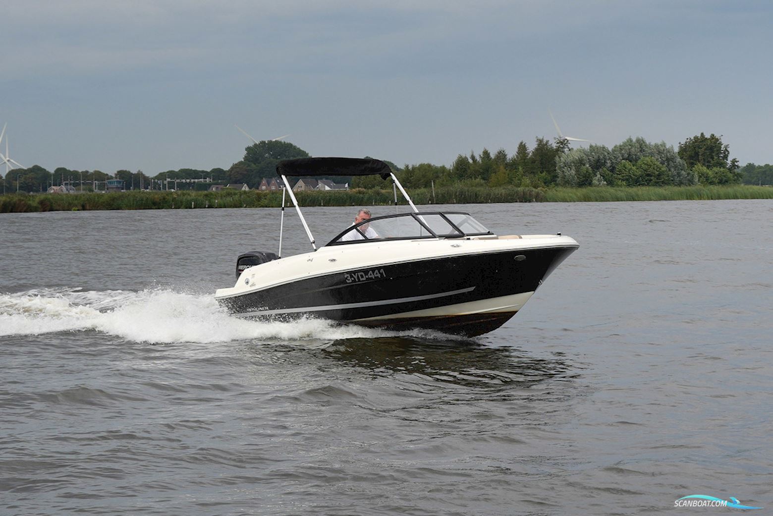 Bayliner VR4