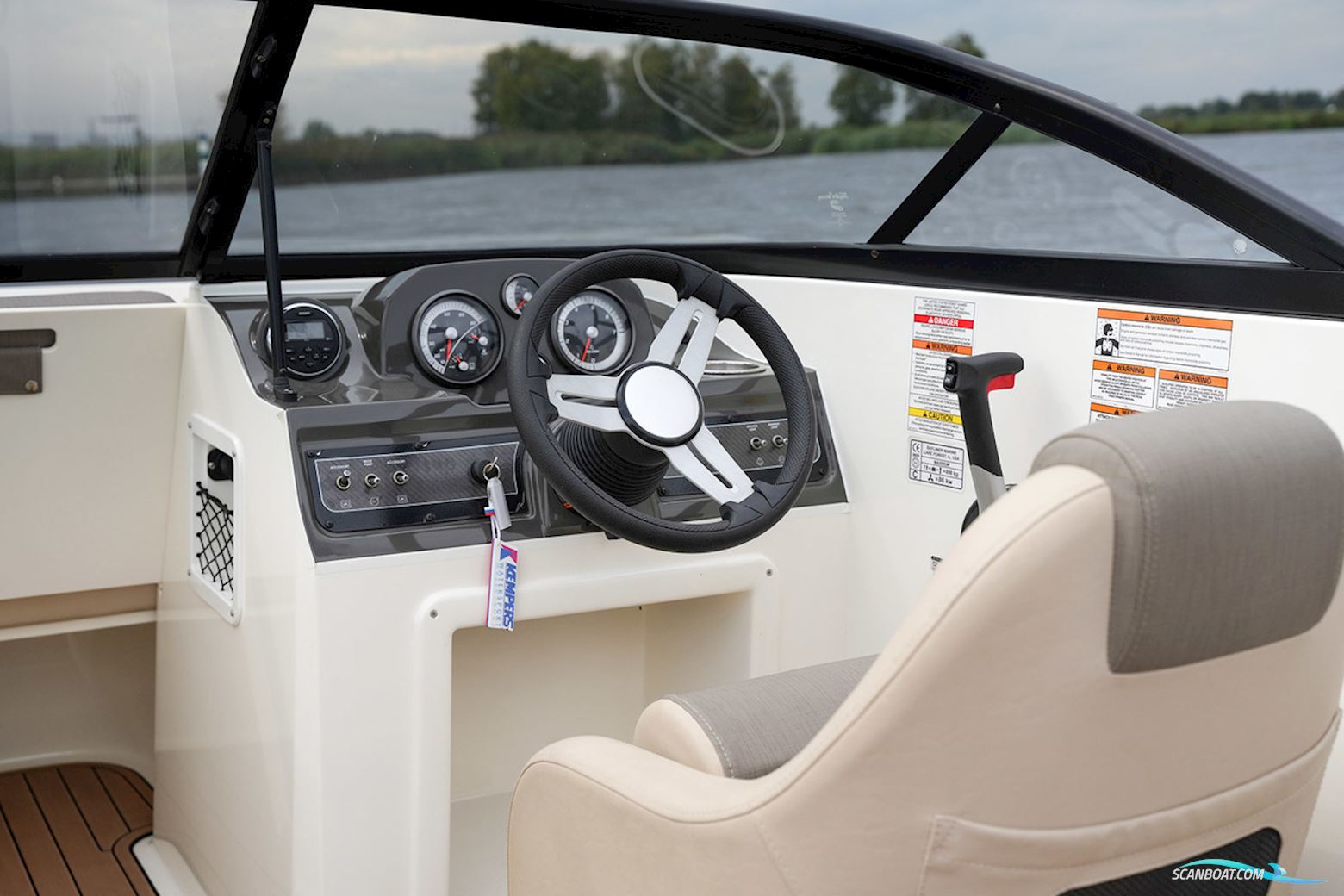 Bayliner VR4