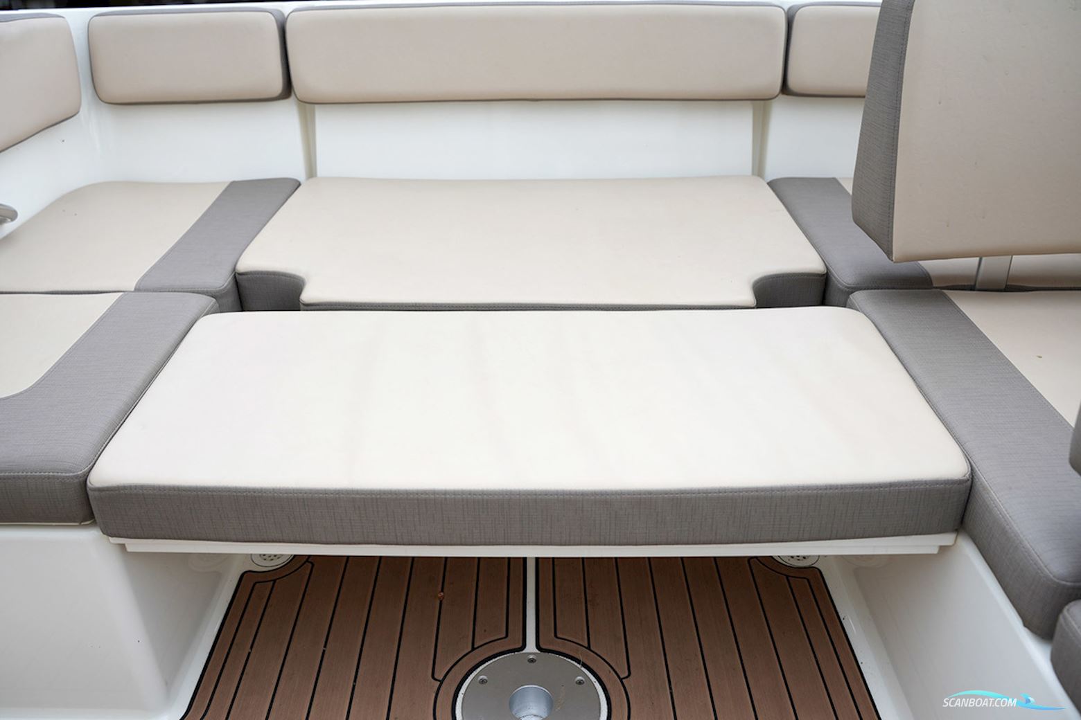 Bayliner VR4