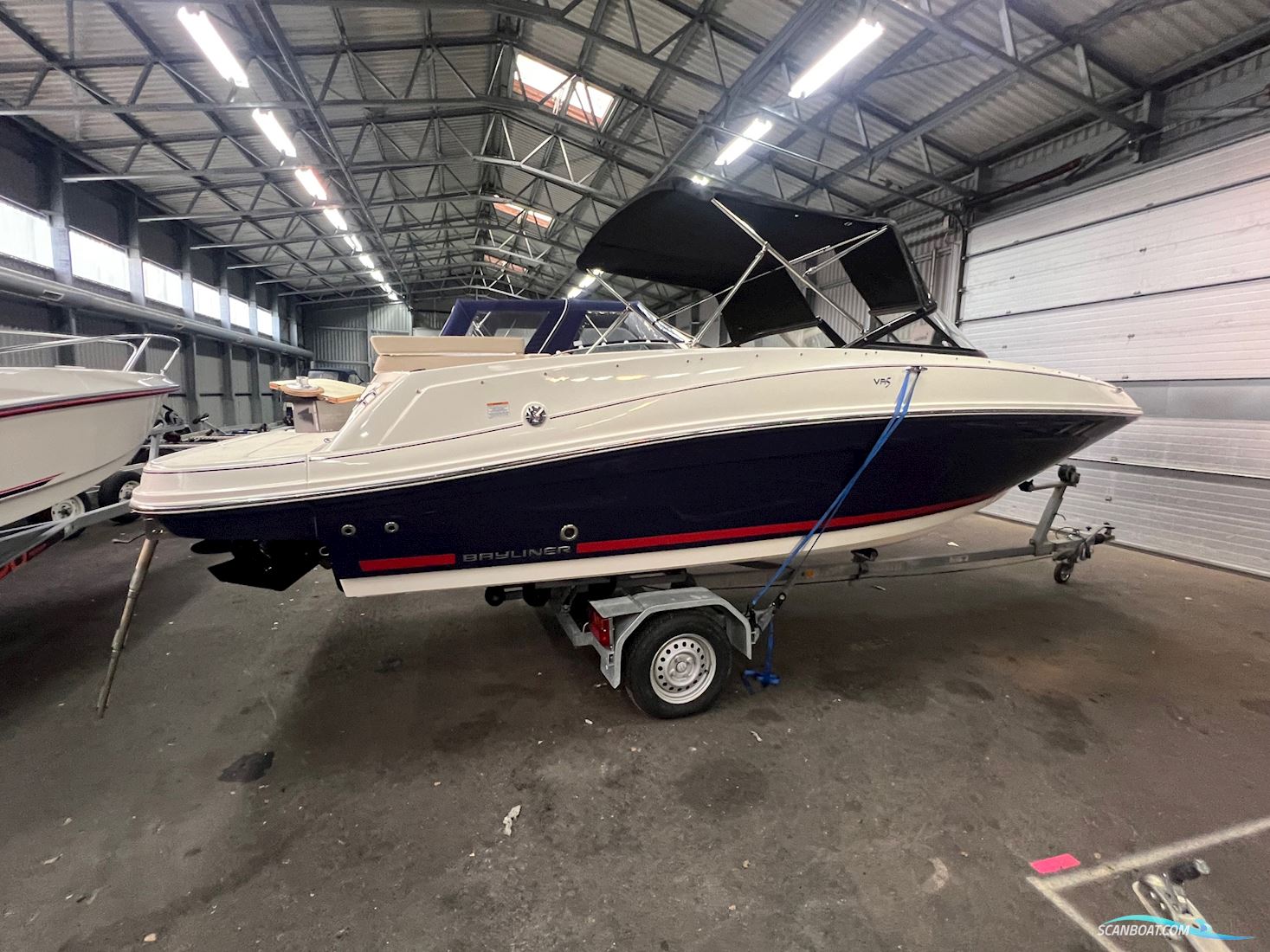 Bayliner VR5 - Mercruiser 4.5L