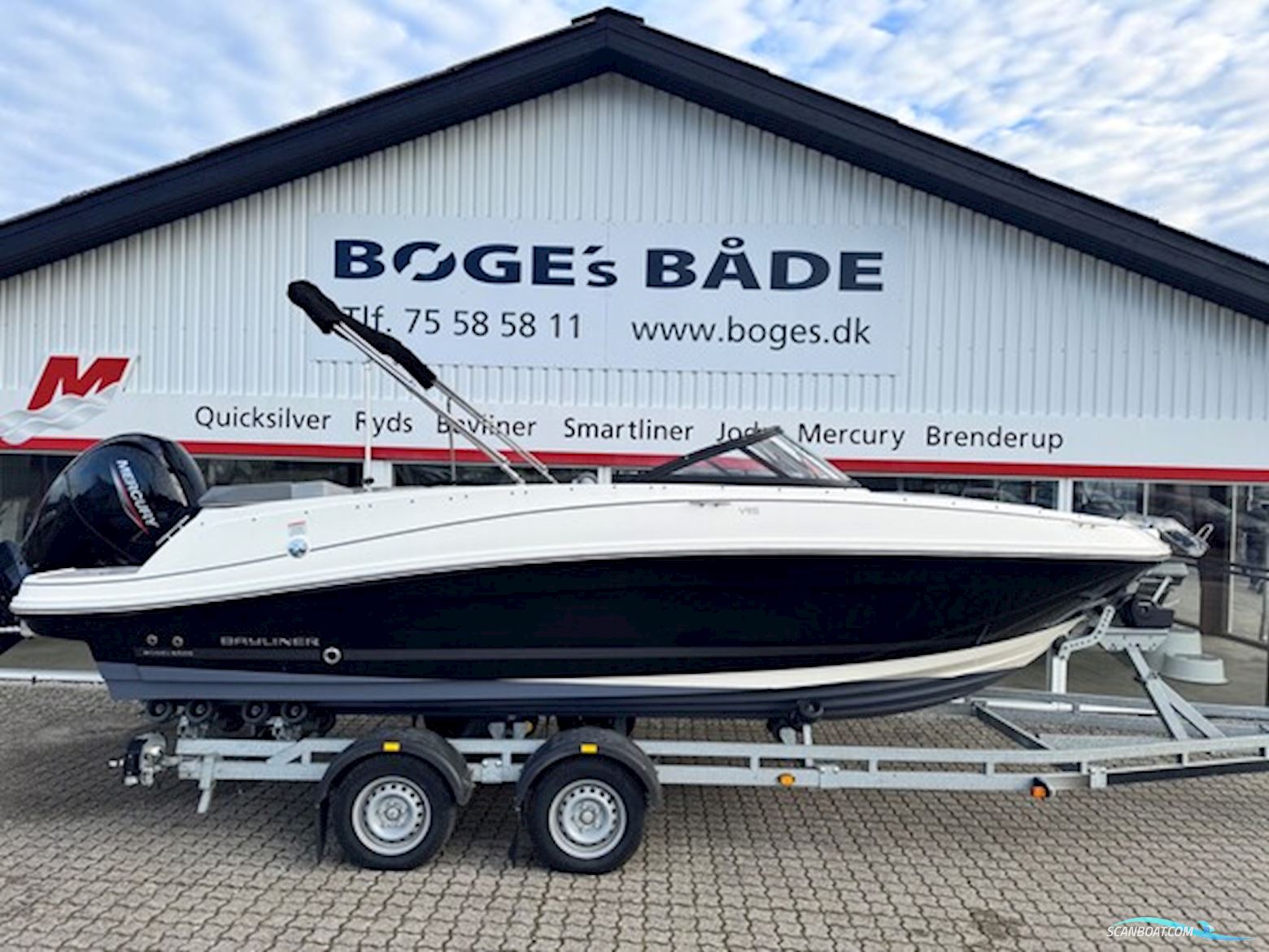Bayliner VR5 Bowrider Med 150 hk Mercury-Efi 3,0L XL - Udstyr Motorbåd 2023, med Mercury motor, Danmark