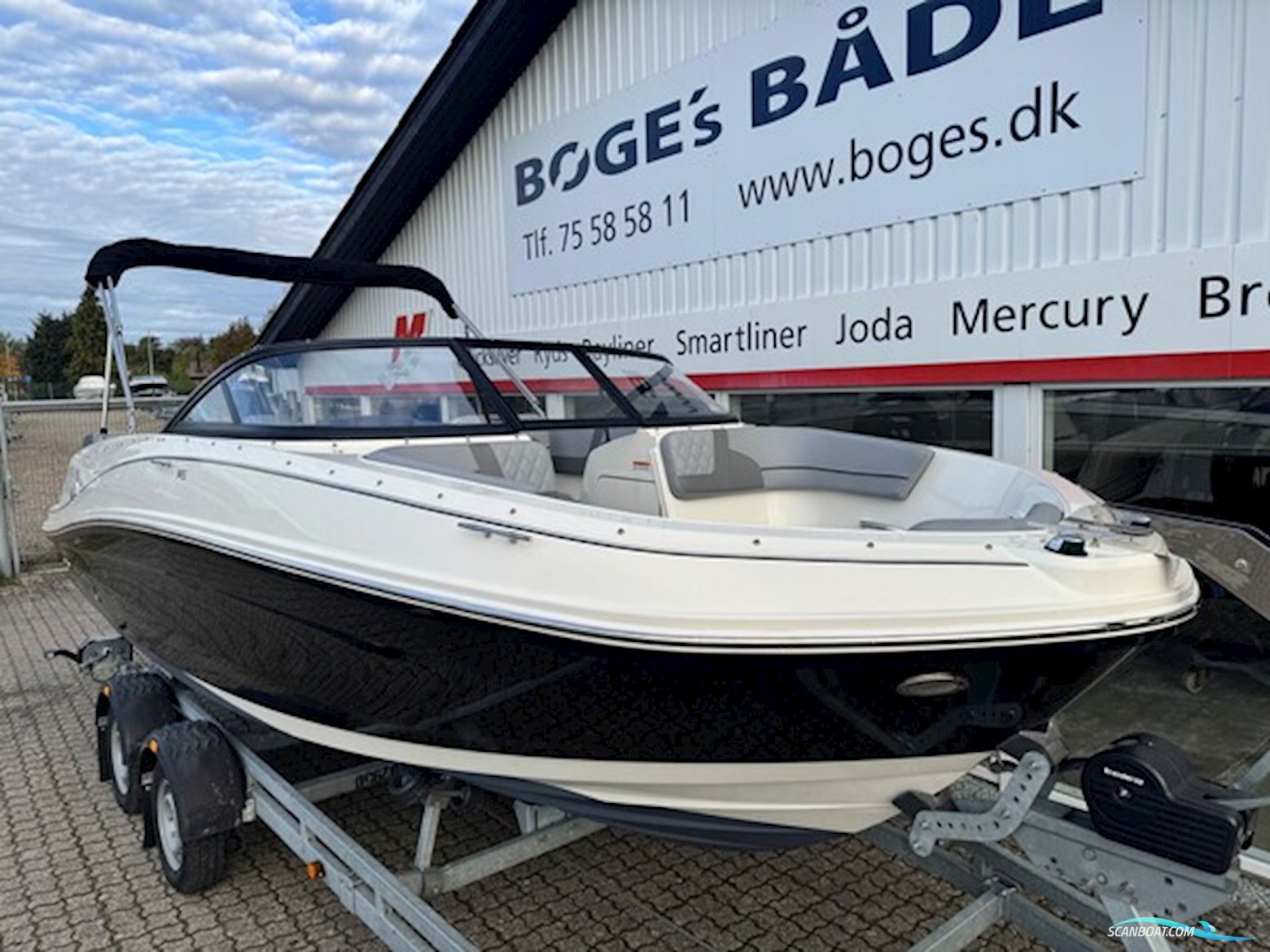 Bayliner VR5 Bowrider Med 150 hk Mercury-Efi 3,0L XL - Udstyr