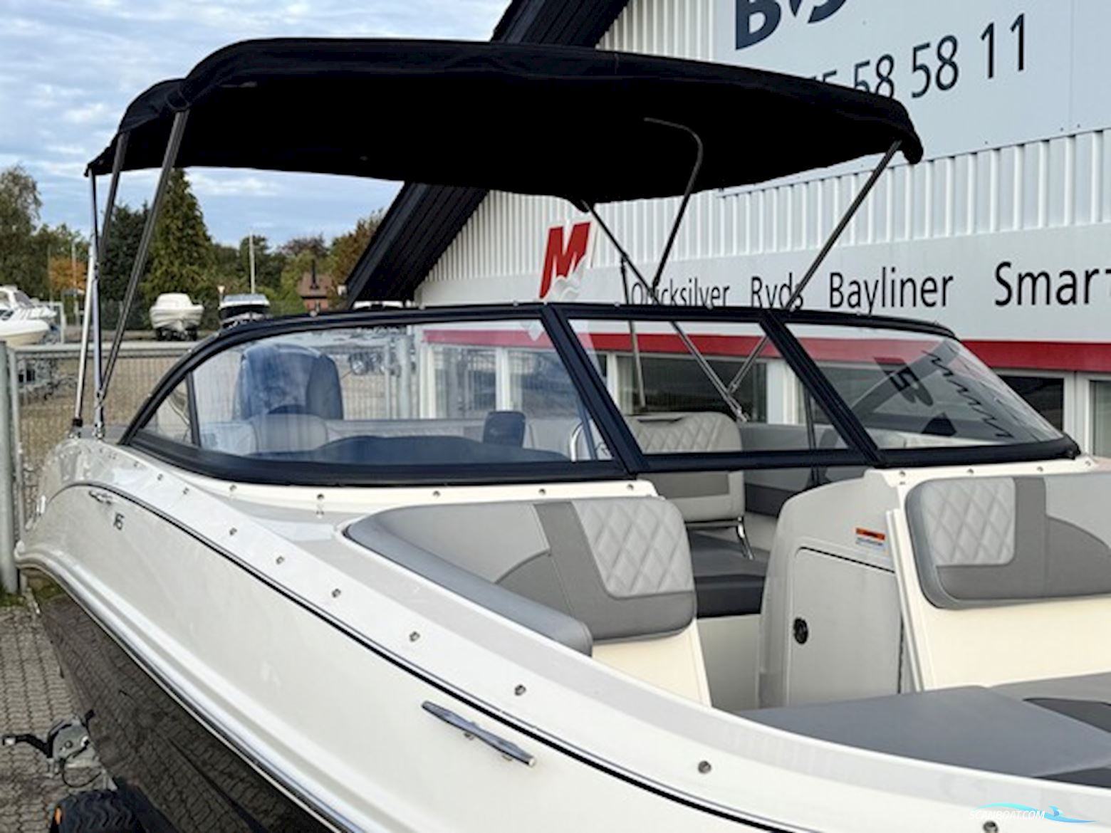 Bayliner VR5 Bowrider Med 150 hk Mercury-Efi 3,0L XL - Udstyr