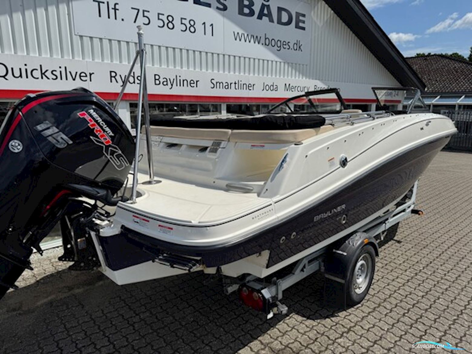 Bayliner VR5 Bowrider Med F115 Mercury-Efi XL Proxs CT - Solgt