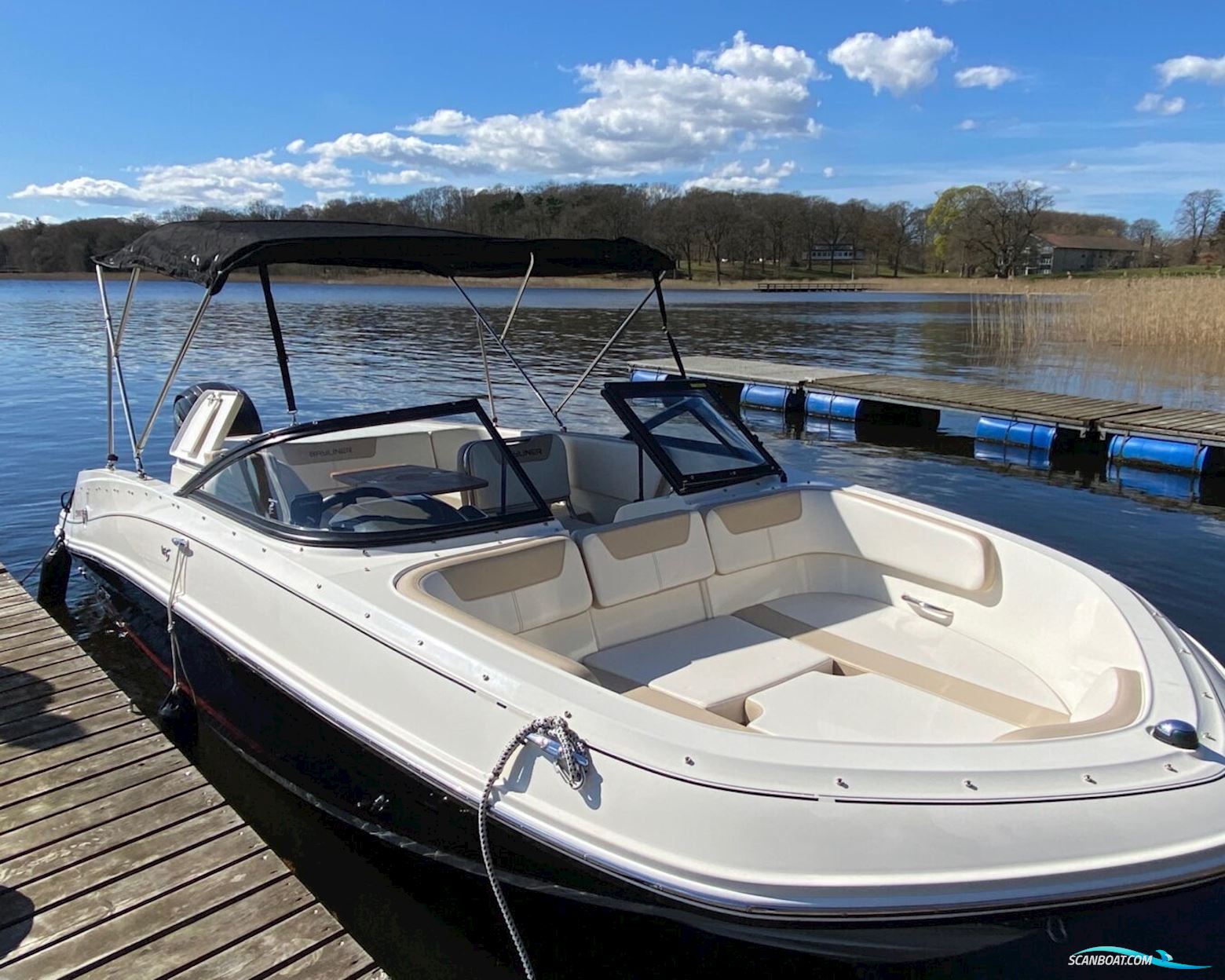 Bayliner VR5 Bowrider