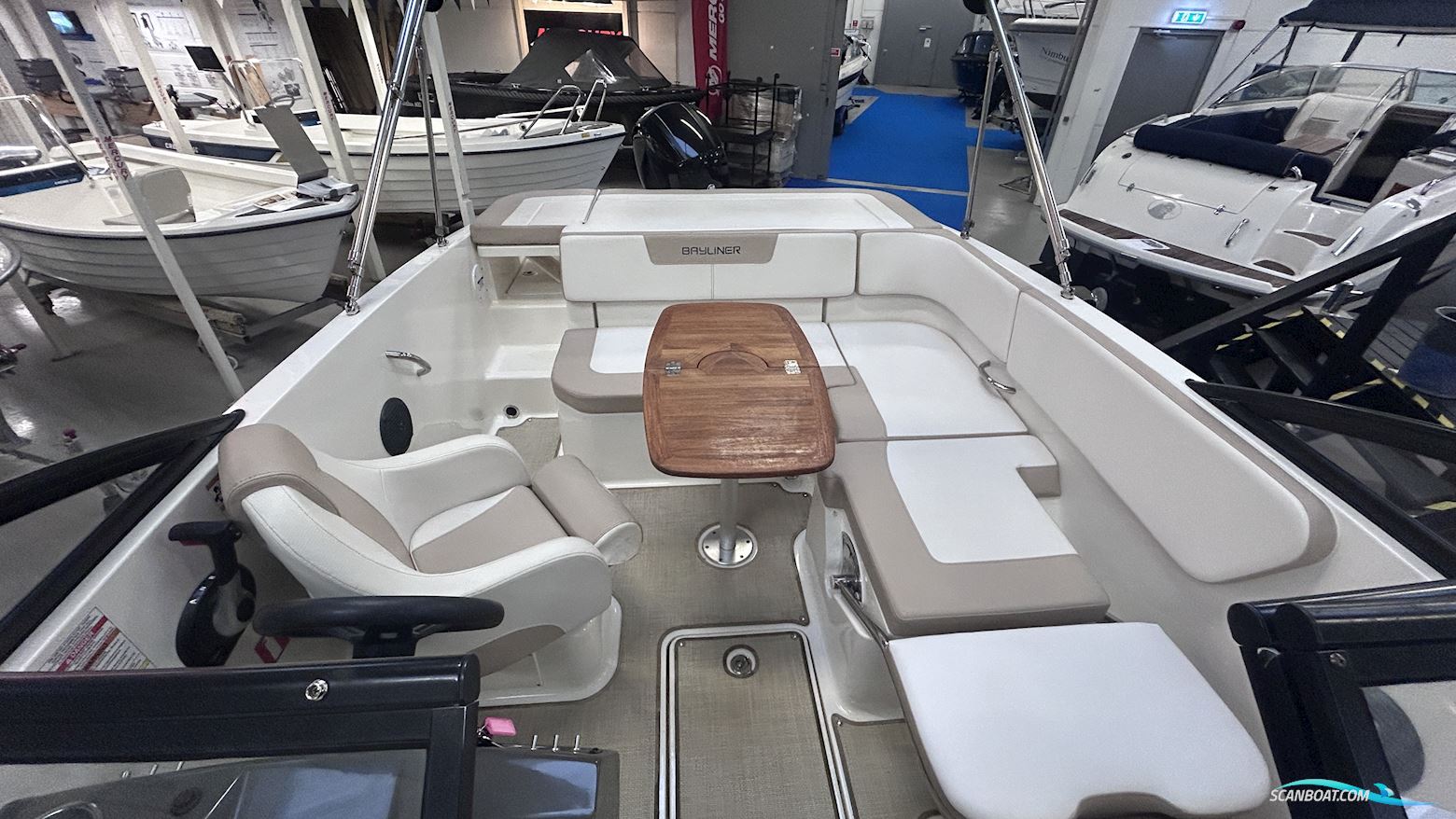 Bayliner VR5 Bowrider