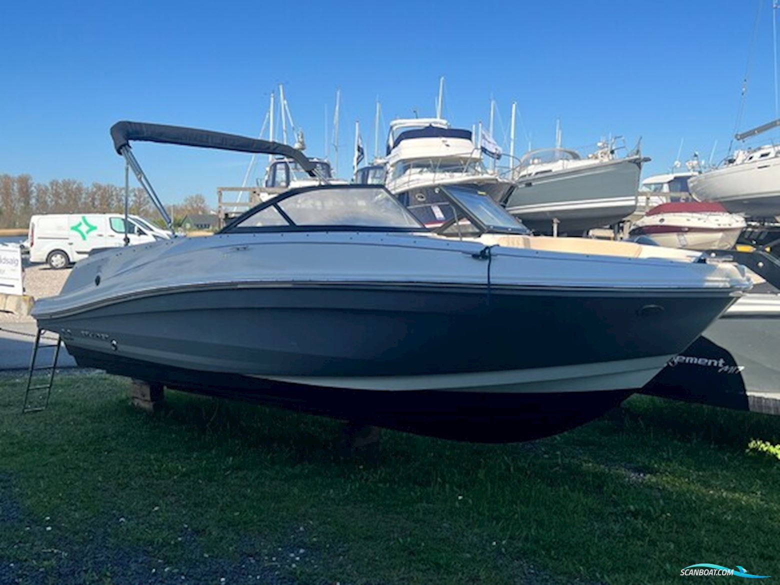 Bayliner VR5 Bowrider