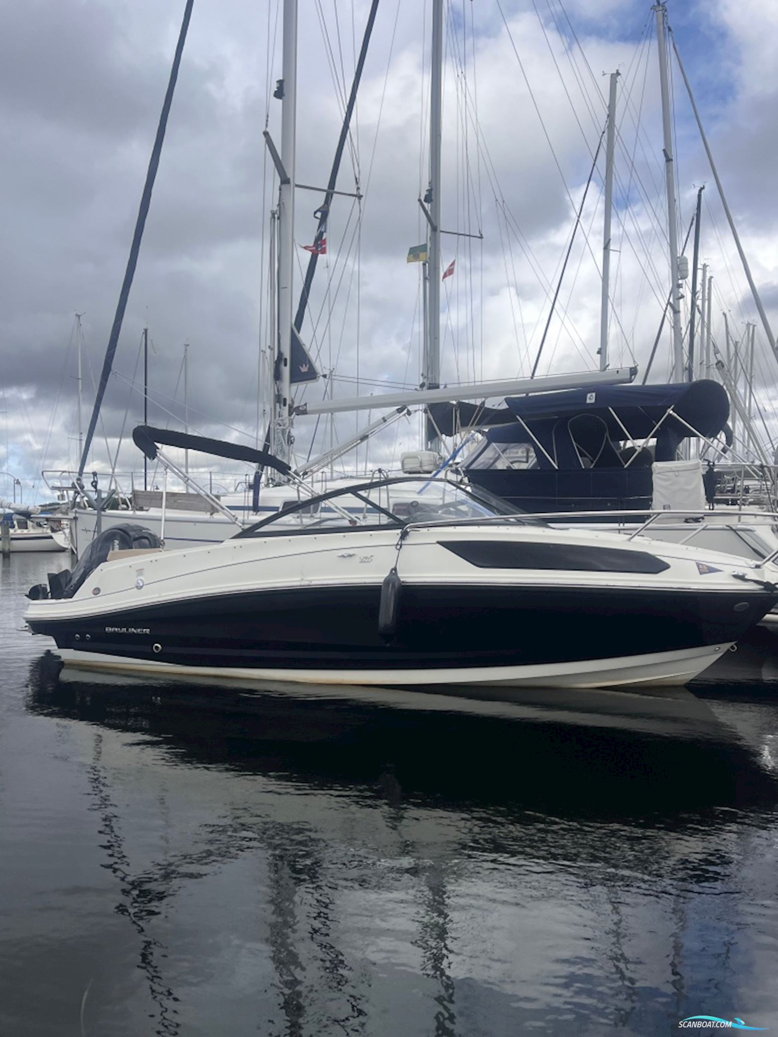 Bayliner VR5 Cuddy  -  SOLGT/SOLD