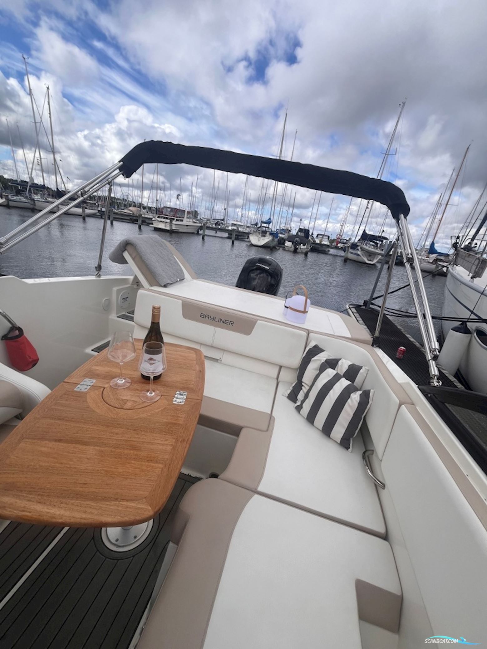 Bayliner VR5 Cuddy  -  SOLGT/SOLD