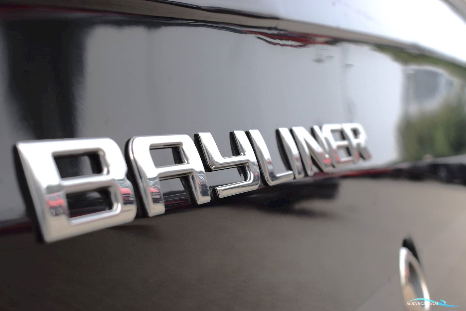 Bayliner VR5 Cuddy - Mercury F150 HK/Udstyr